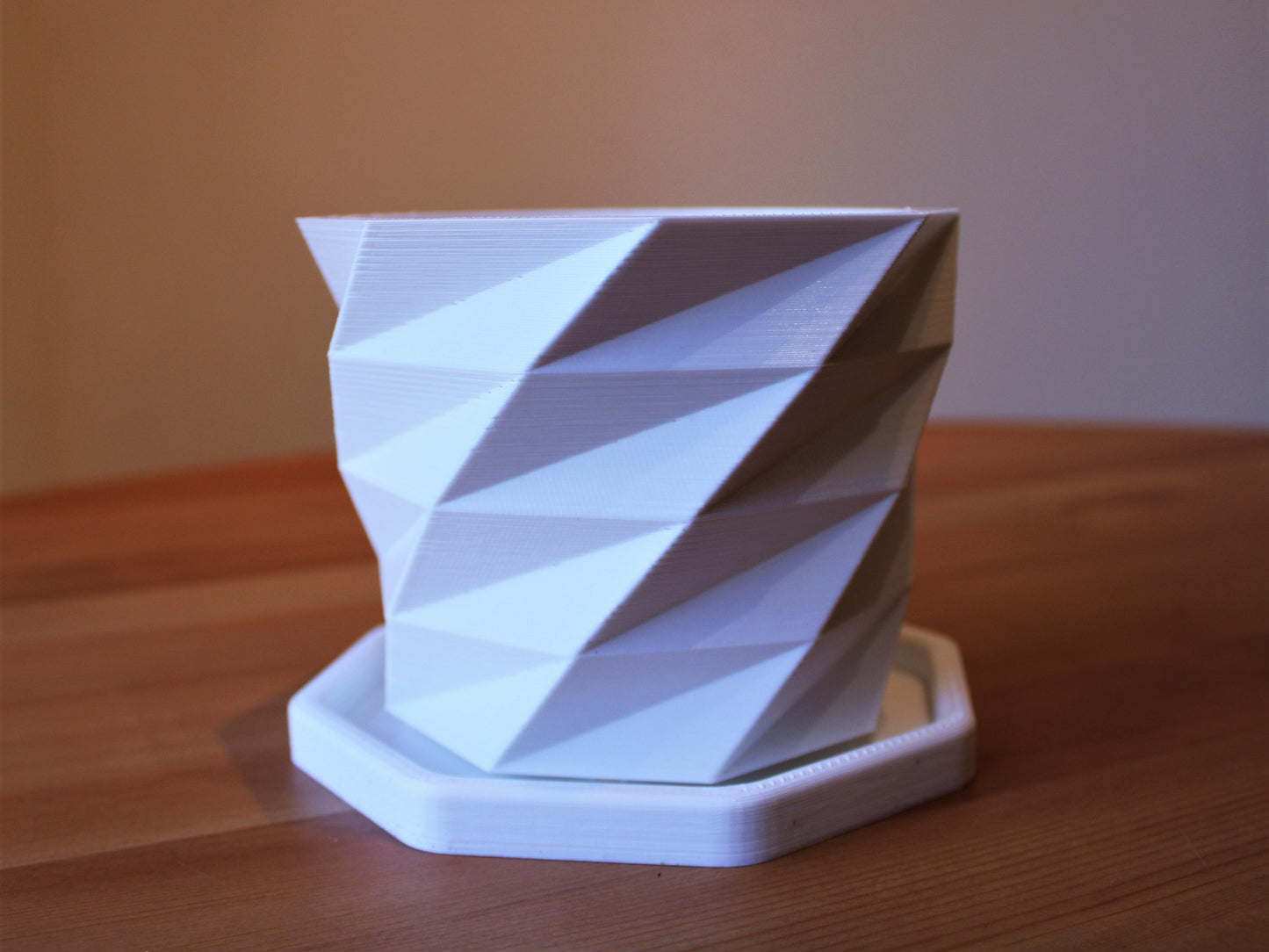 3D printed Low Poly Vase, Eco-Friendly Bio-Based Material, Planter Pot